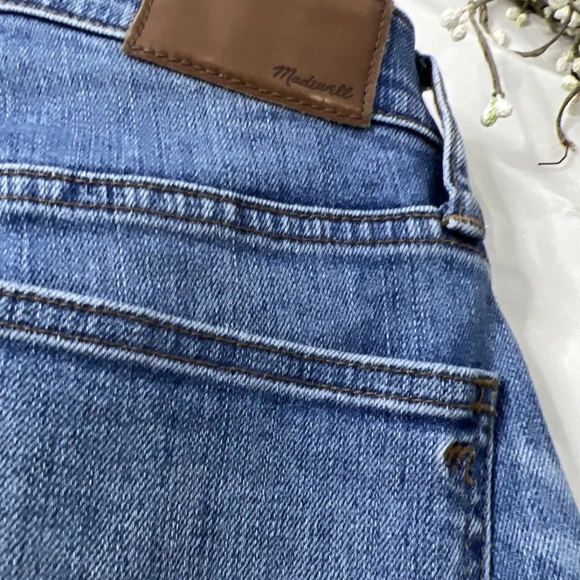 Madewell Jeans 25P 9” Mid Rise Skinny Frankie Wash Torn Knee Edition - Picture 8 of 12